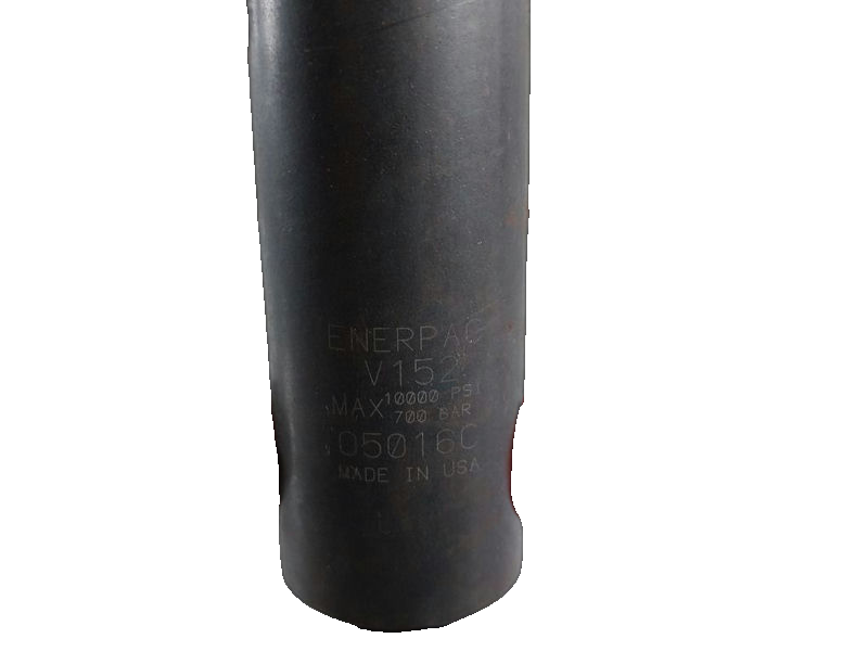 V152